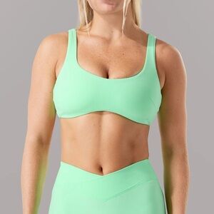 Alphalete sports Bra